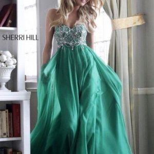Beautiful Green Sherri Hill Dress